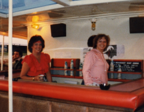 Boat Cruise Bar